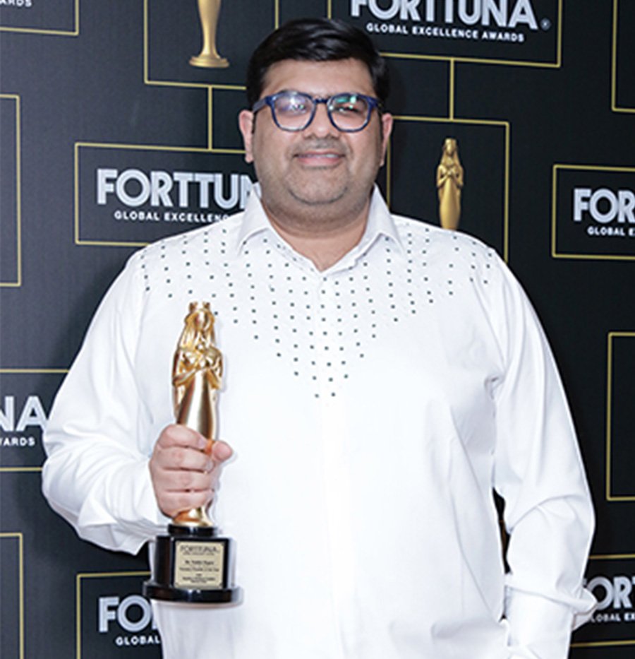 Dr. Nabhit Kapur